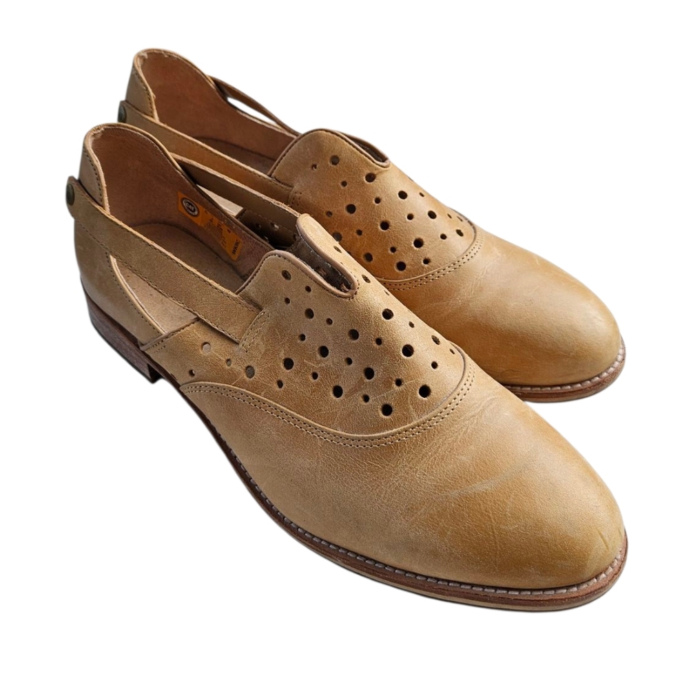 CAT Caterpillar Mona Slip On Leather Loafer Flats